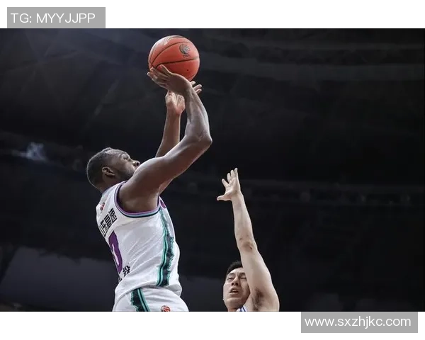 山东高速迎战强敌，争夺季后赛席位，关键战役备受瞩目