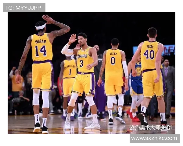 探索篮球巨星的成长历程与赛场传奇：从训练场到世界舞台的辉煌之路