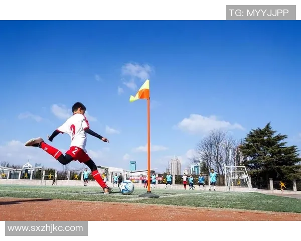 湖南工业大学足球队奋勇拼搏 铸就校园体育新篇章